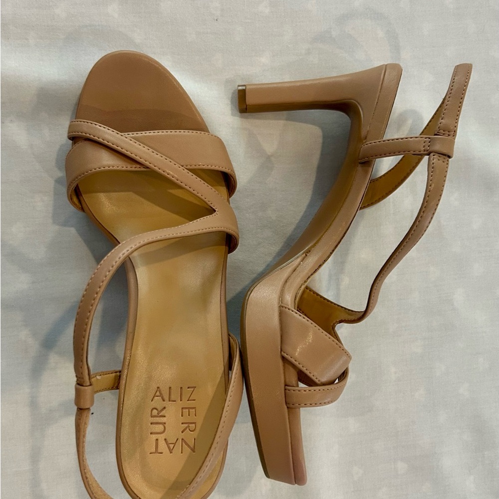 Naturalizer Women's Tan Strappy Heels
